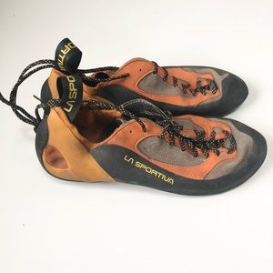 LA Sportiva tanratulace rock climbing shoes